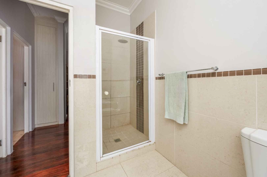 4 Bedroom Property for Sale in Kanonberg Western Cape
